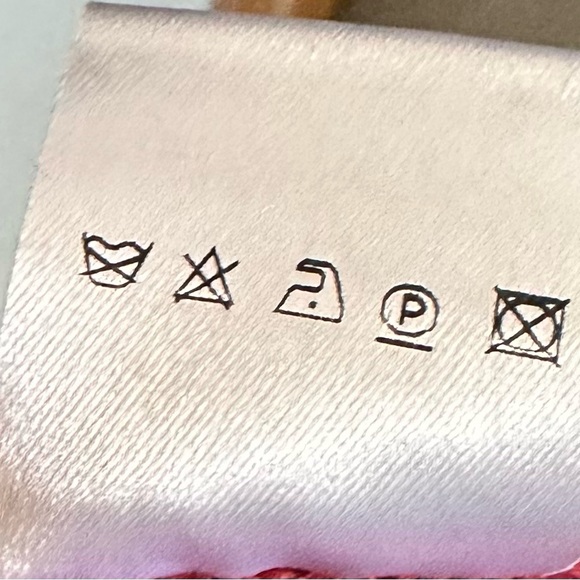 AKRIS Cashmere Long Cardigan Vest in Rose 8 M Excellent Condition - Picture 6 of 7